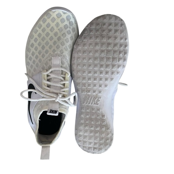 Nike Lightweight White Mesh Running Sneakers size 7.5 - Picture 8 of 15